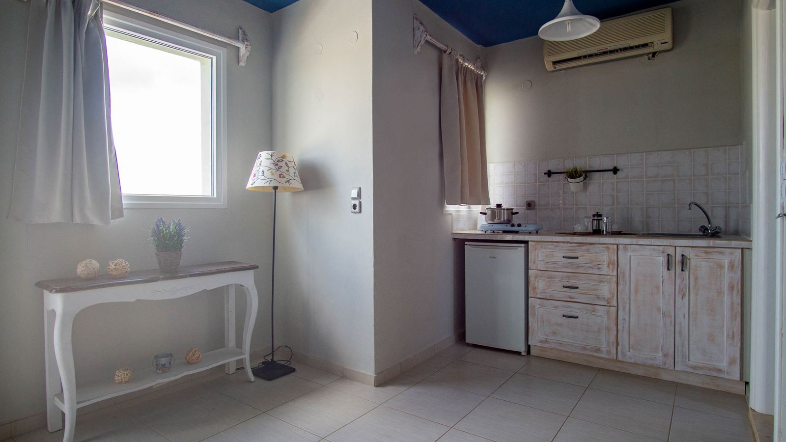 rooms-studio-superior-triple-balcony-or-terrace