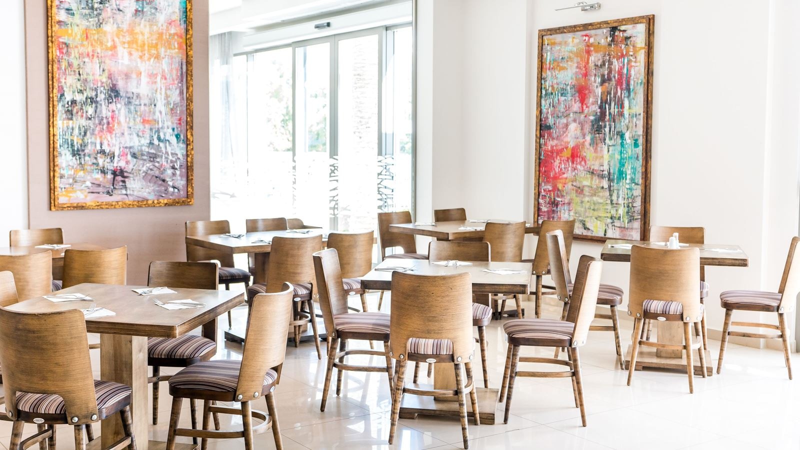 restaurants-main-restaurant