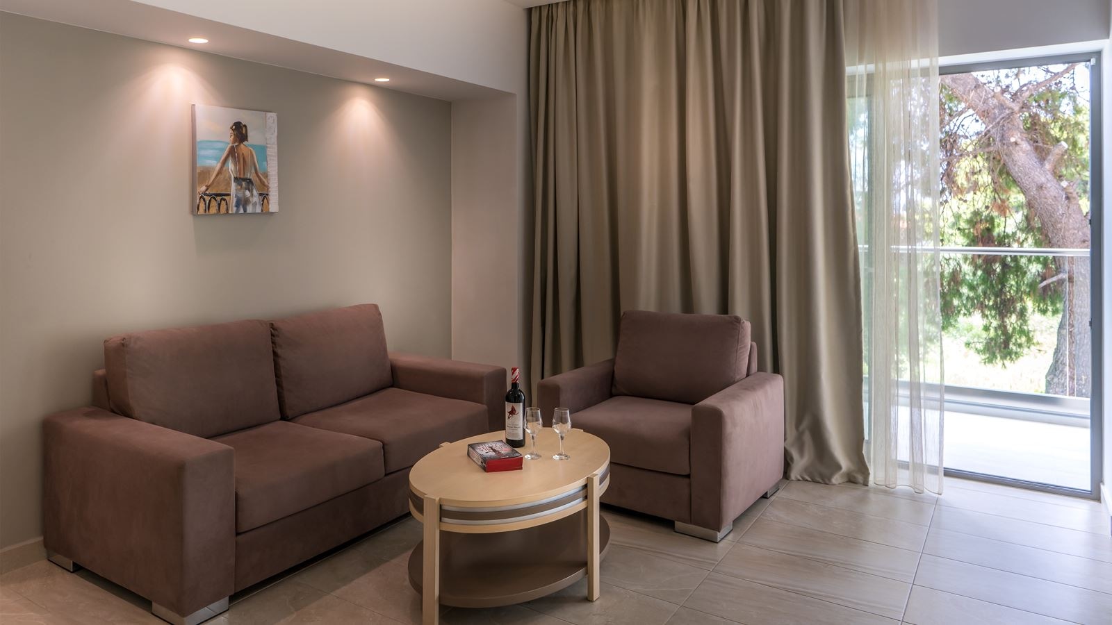 rooms-family-room-one-bedroom