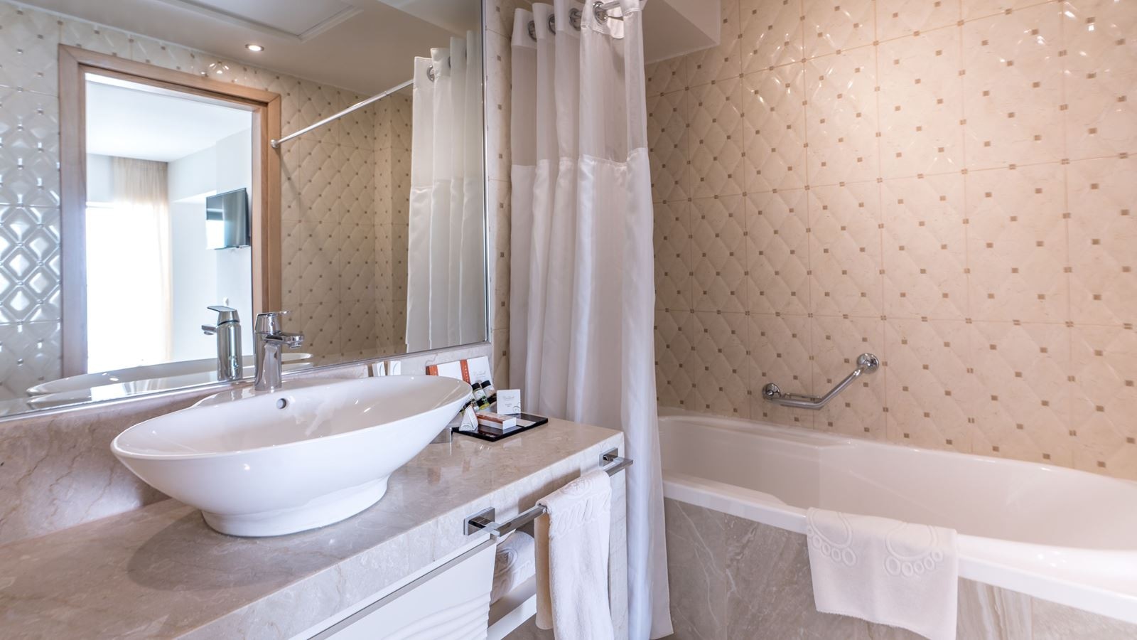 rooms-suite-sea-view