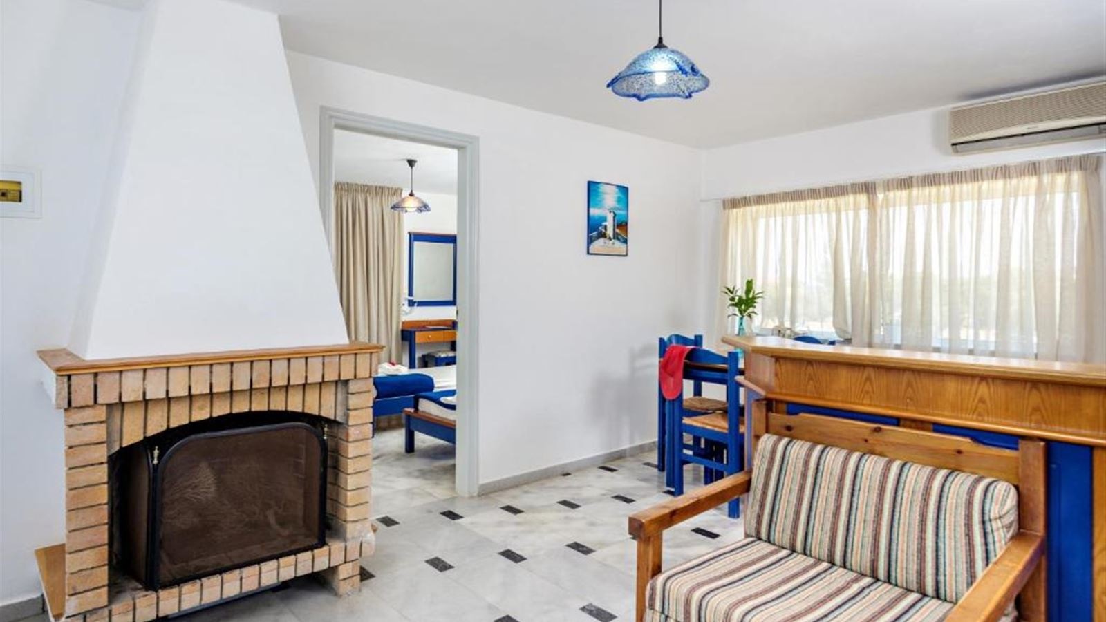 rooms-apartment-1-bedroom-sea-view-4-pax