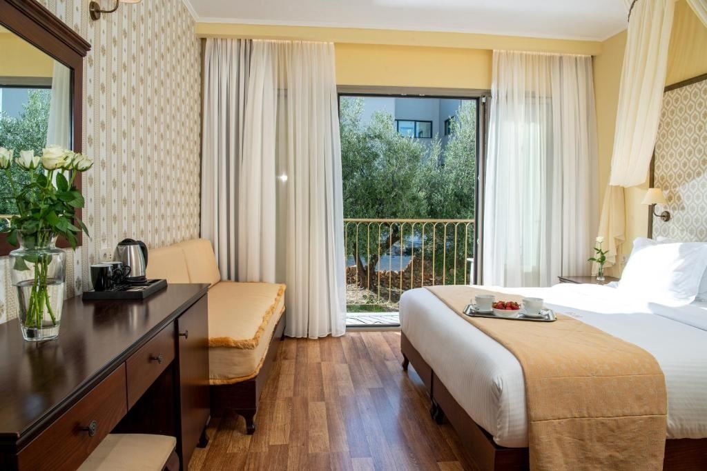 rooms-triple-room