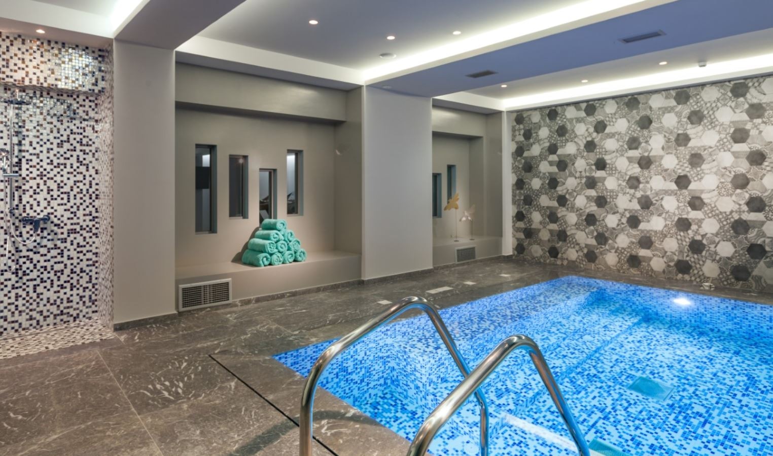 pools-indoor-pool