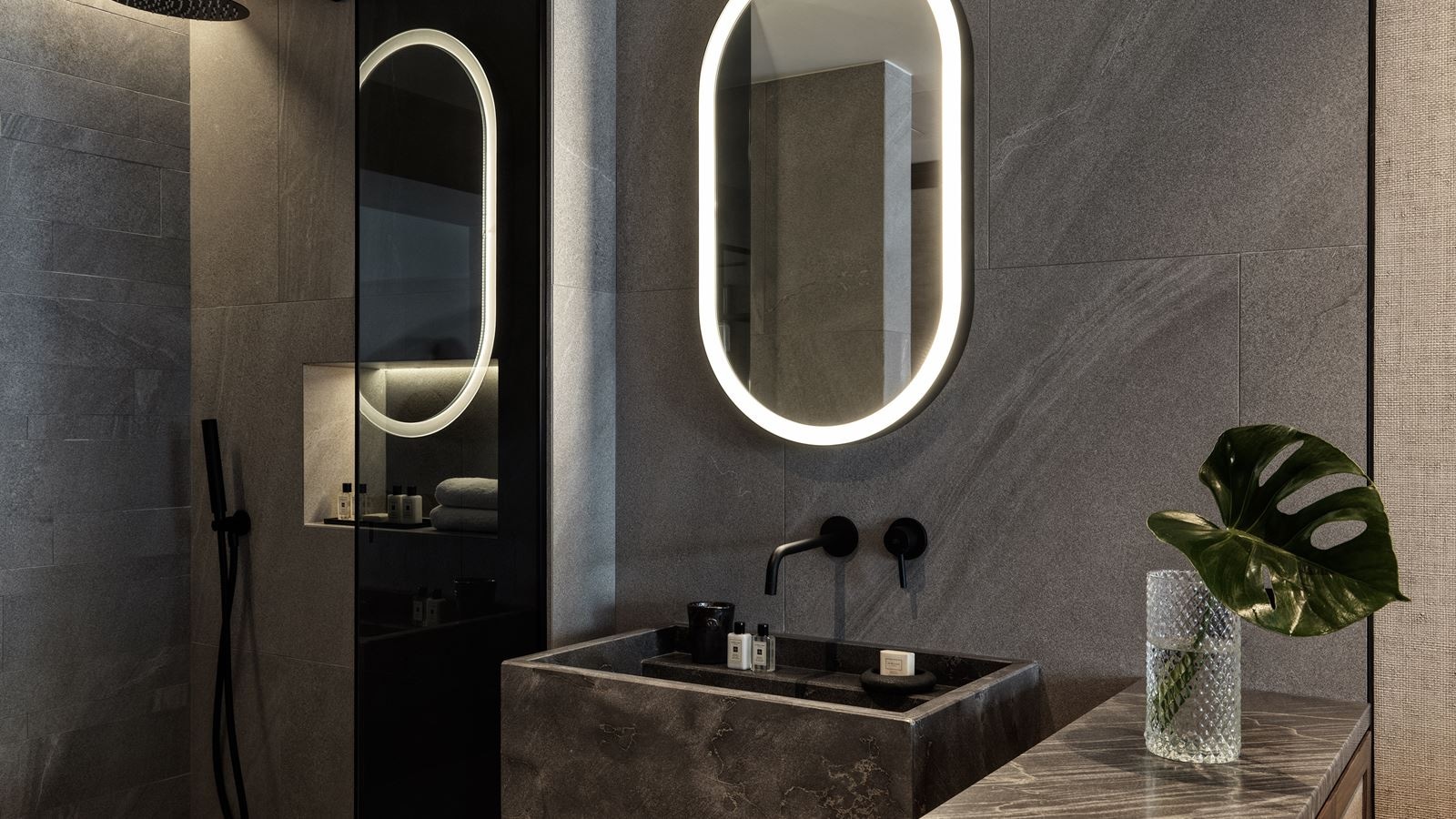 rooms-deluxe-superior-front-sea-view-with-balcony