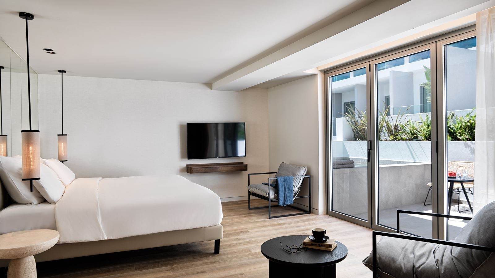 rooms-suite-relax-with-plunge-pool