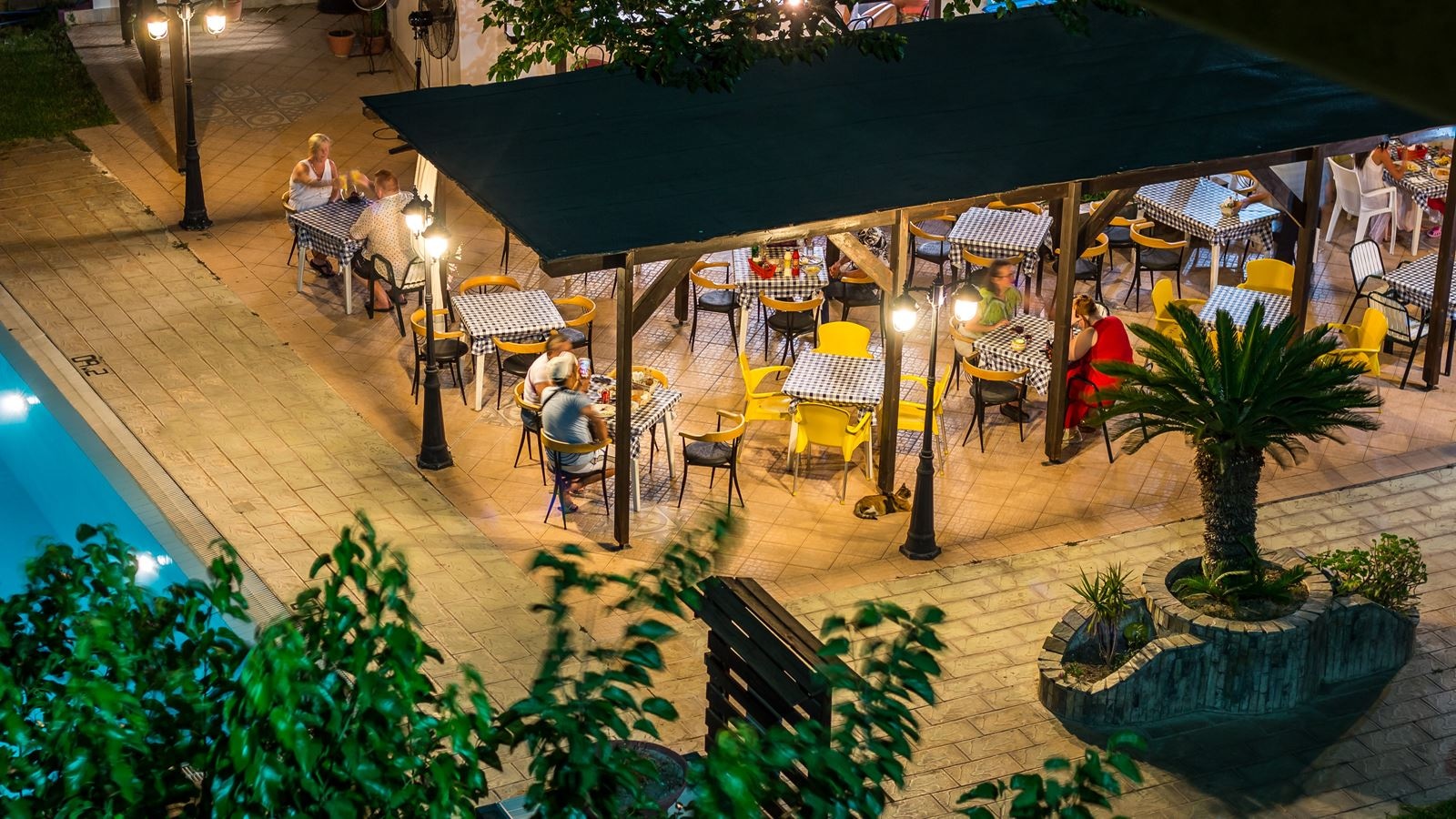 restaurants-snack-main-restaurant