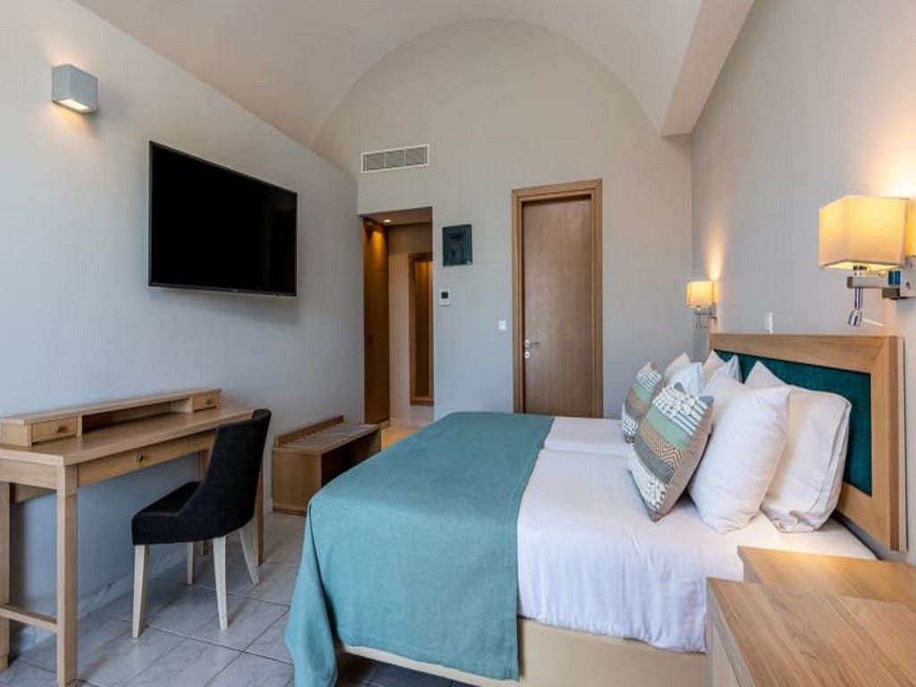 rooms-room-standard-double-gardenview-balcony-or-terrace