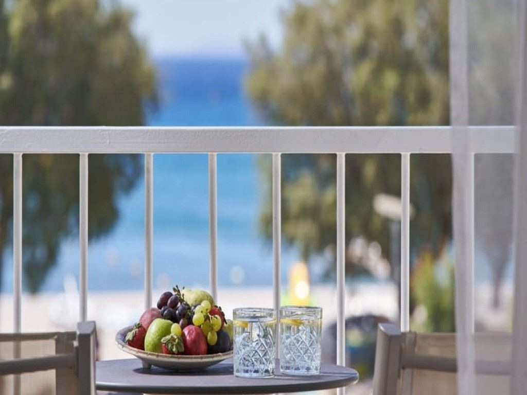 rooms-room-standard-double-seaview-balcony-or-terrace