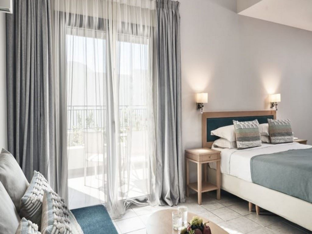 rooms-maisonette-suite-gardenview-balcony-or-terrace