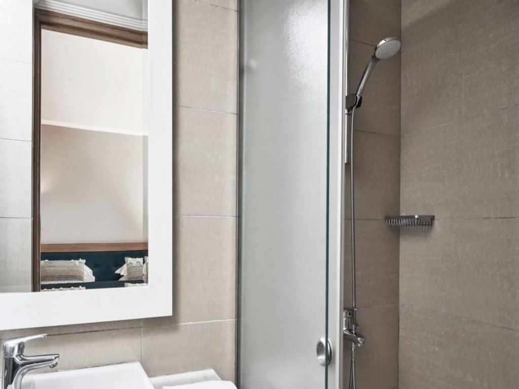 rooms-maisonette-suite-gardenview-balcony-or-terrace