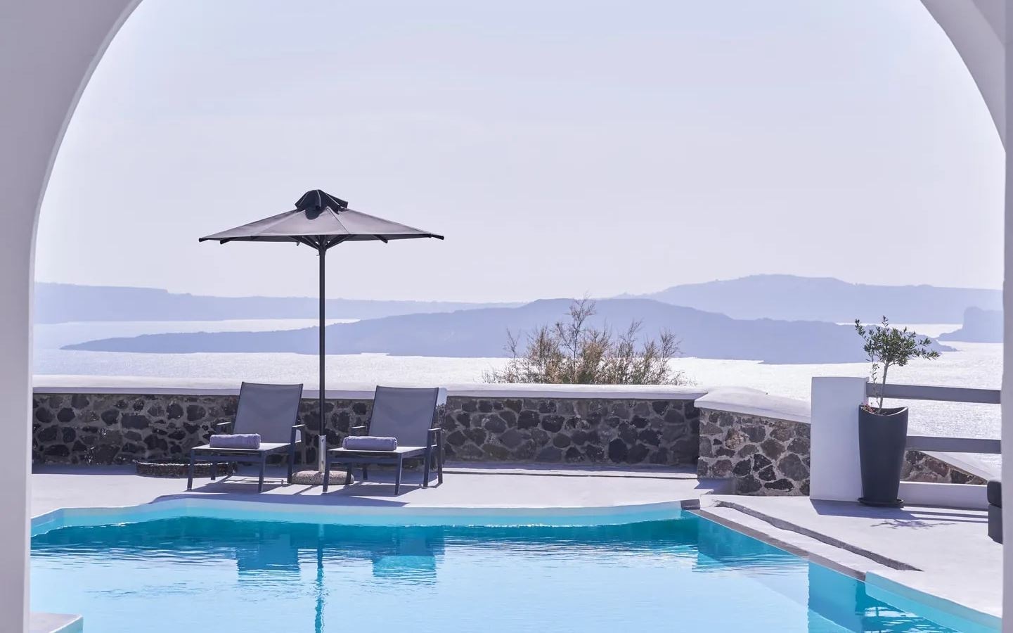 rooms-two-bedroom-suite-with-jetted-tub--caldera-view