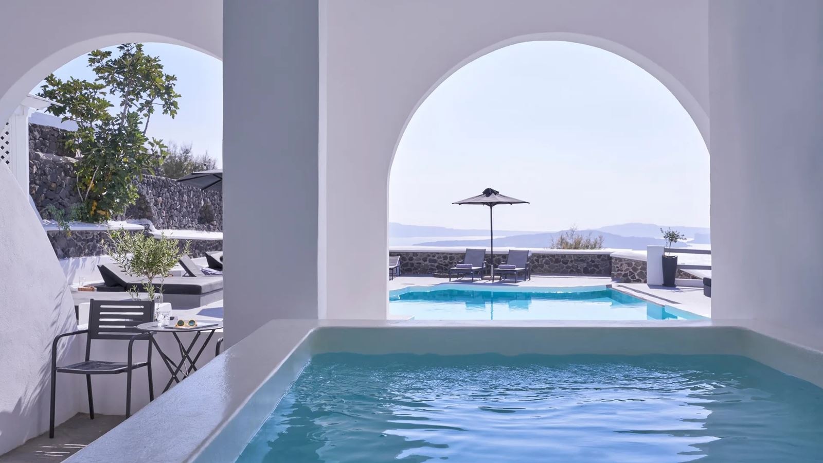 rooms-two-bedroom-suite-with-jetted-tub--caldera-view