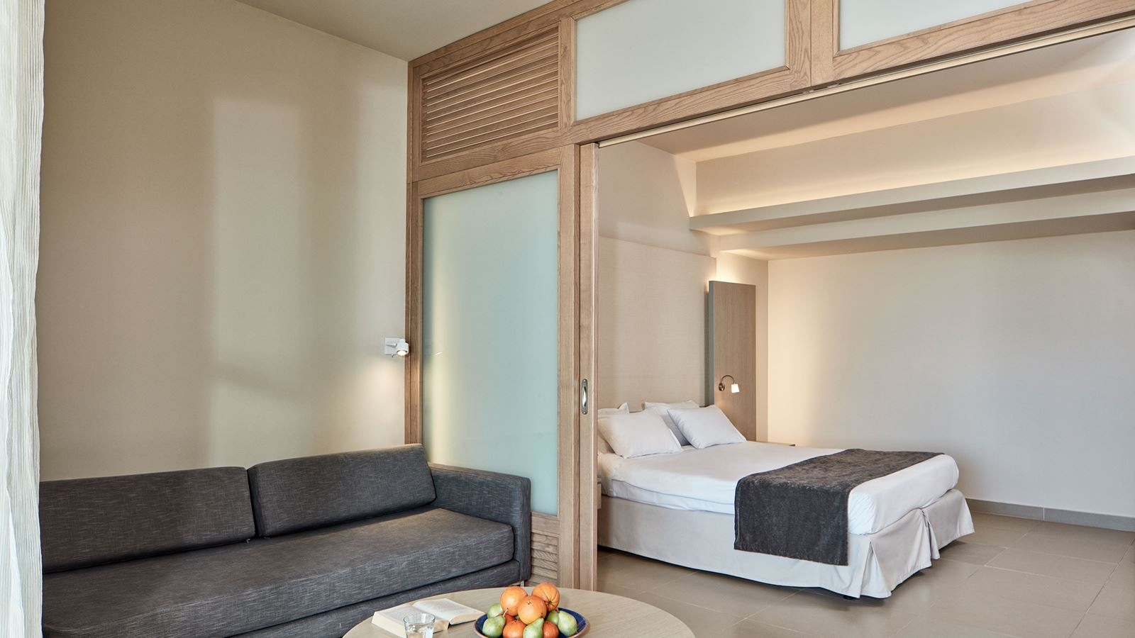 rooms-superior-family-room-sea-view