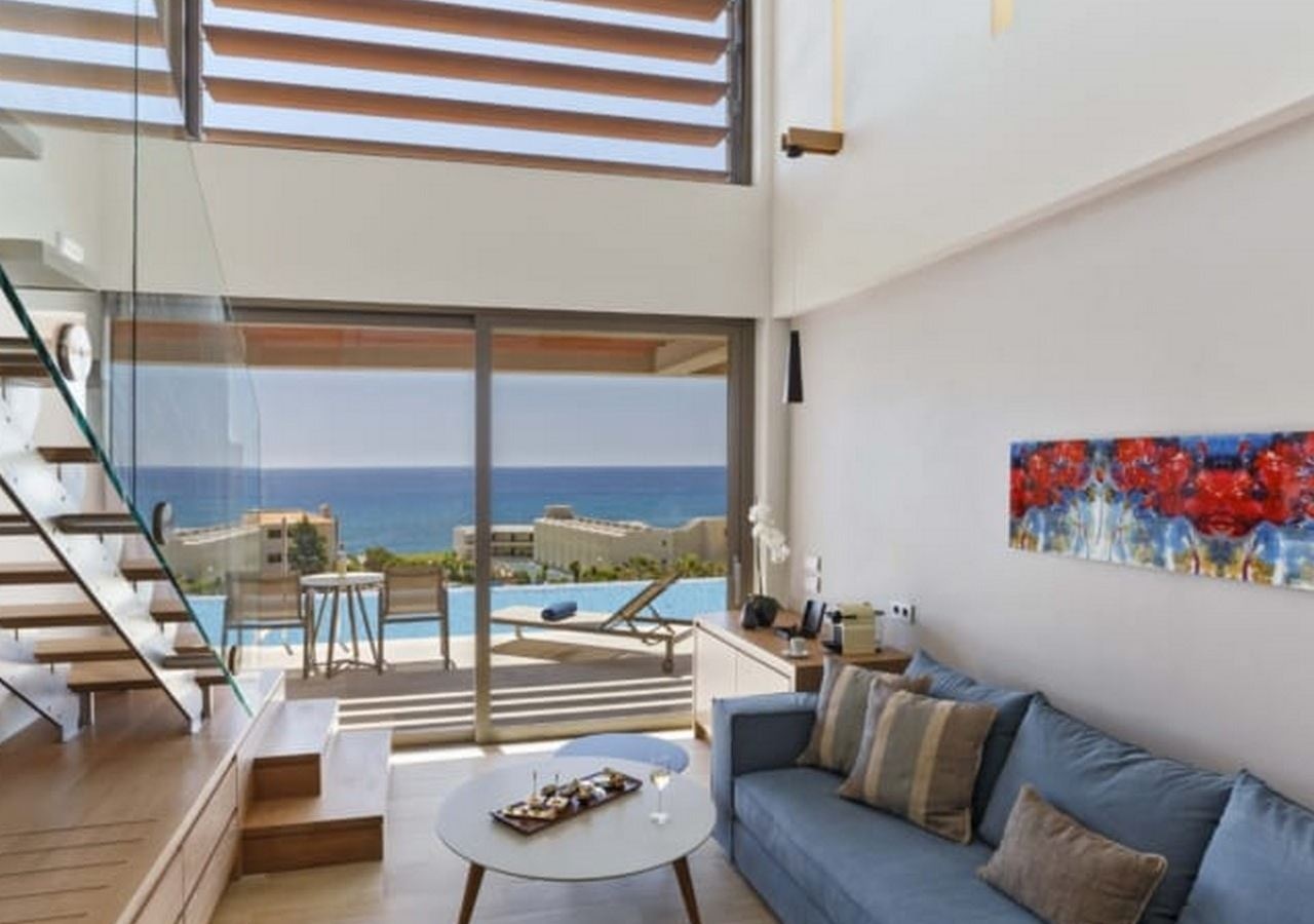 rooms-deluxe-duplex-suite-swimup-residences