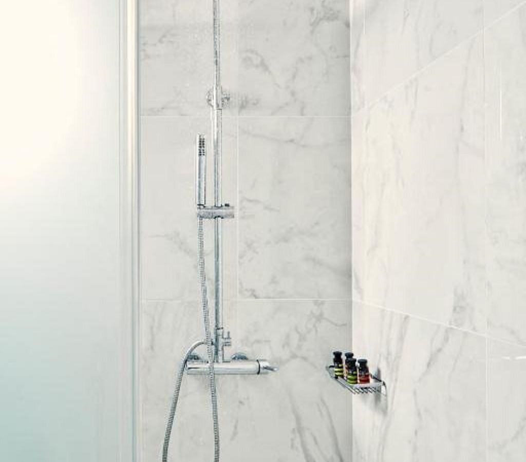 rooms-supreme-suite-front-sea-view