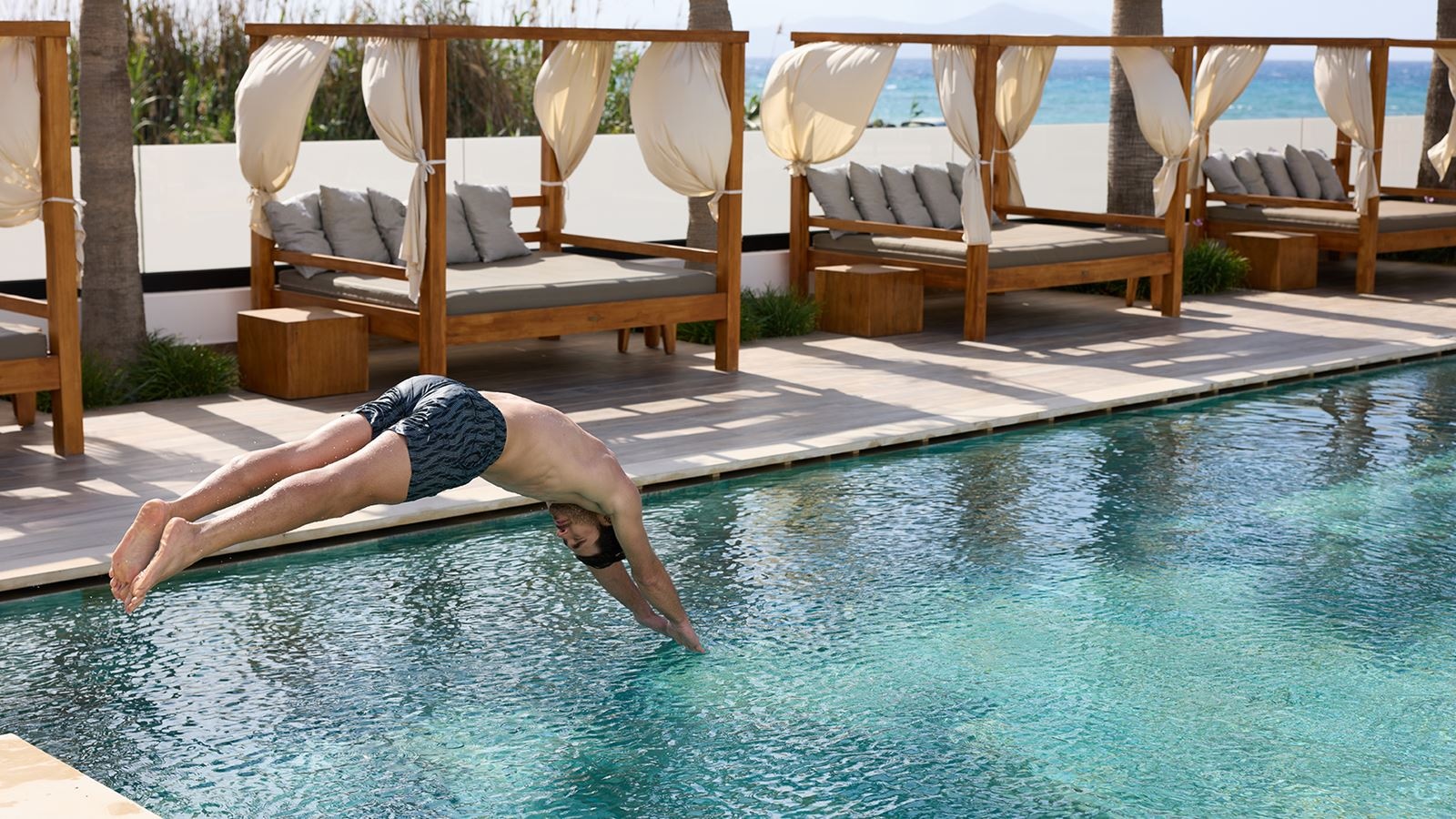 pools-outdoor--indoor-pool