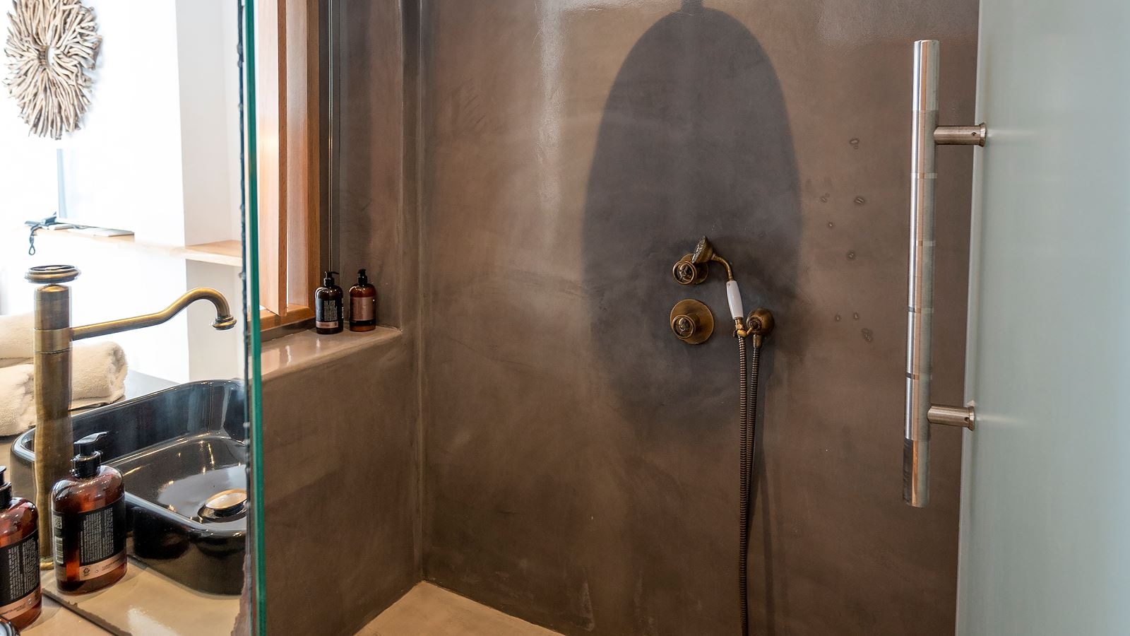 rooms-junior-suite-with-shared-pool