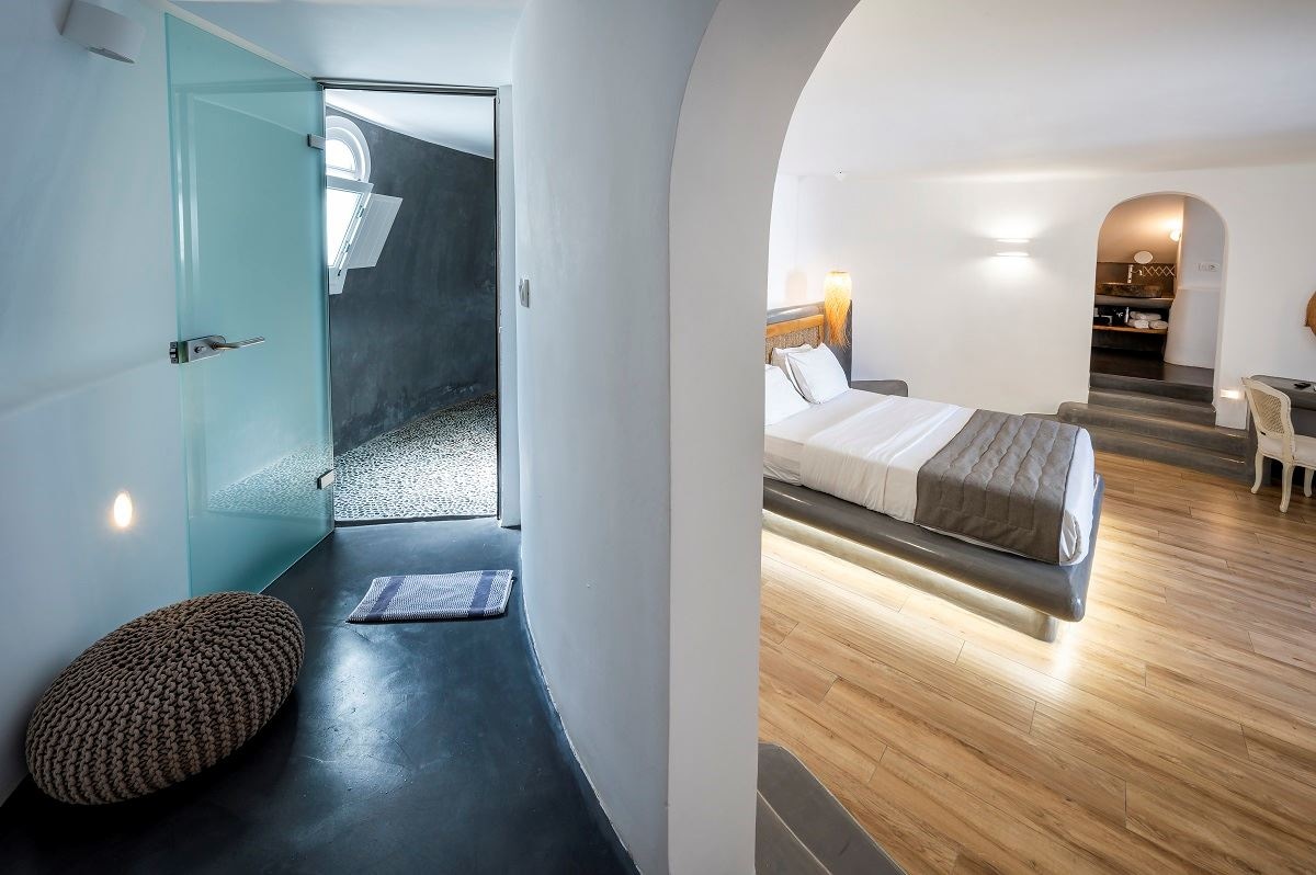 rooms-windmill-deluxe-suite-with-shared-pool