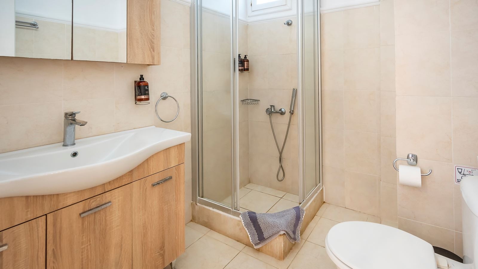 rooms-superior-room-with-shared-pool