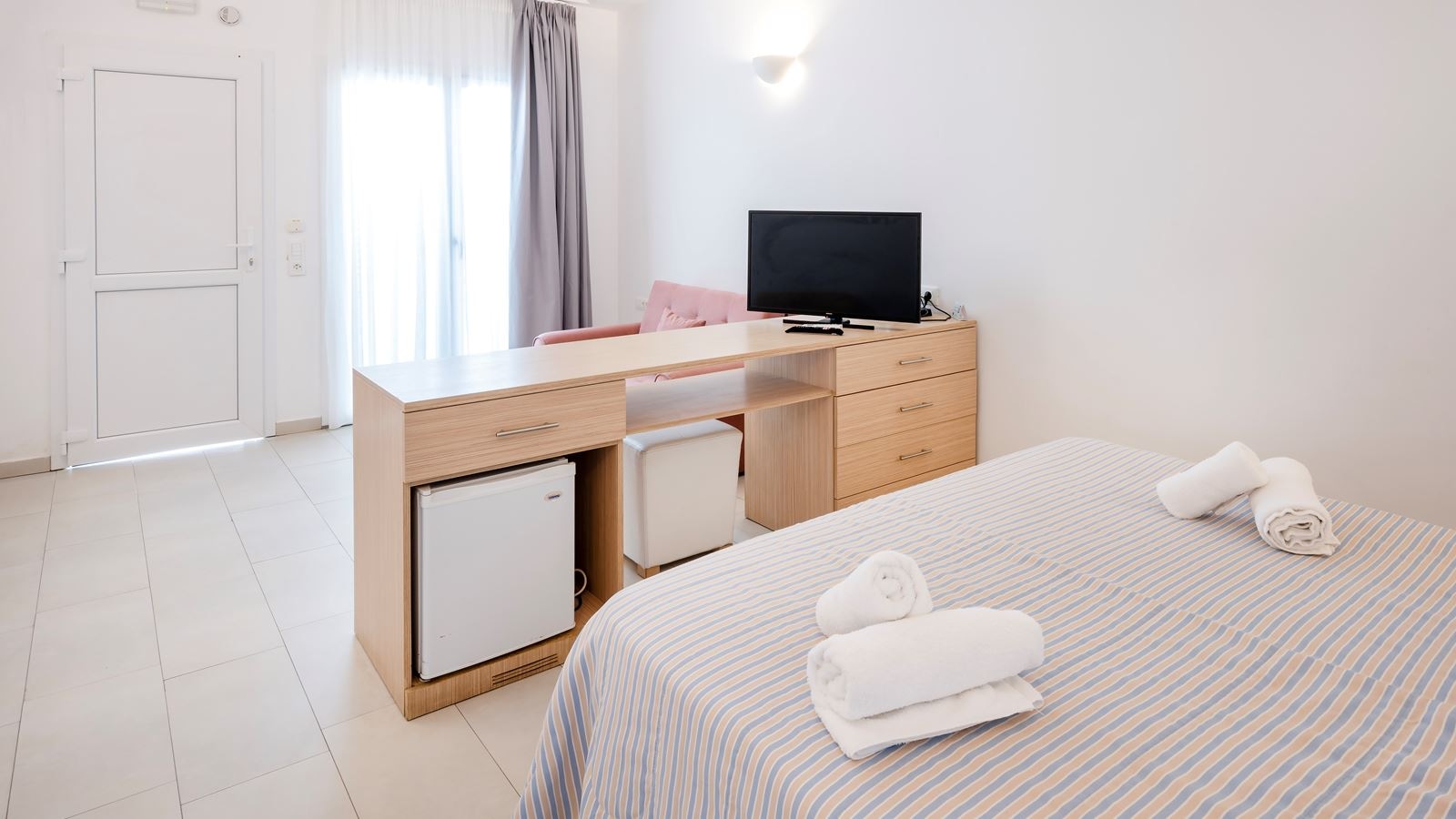 rooms-superior-room-with-garden-view