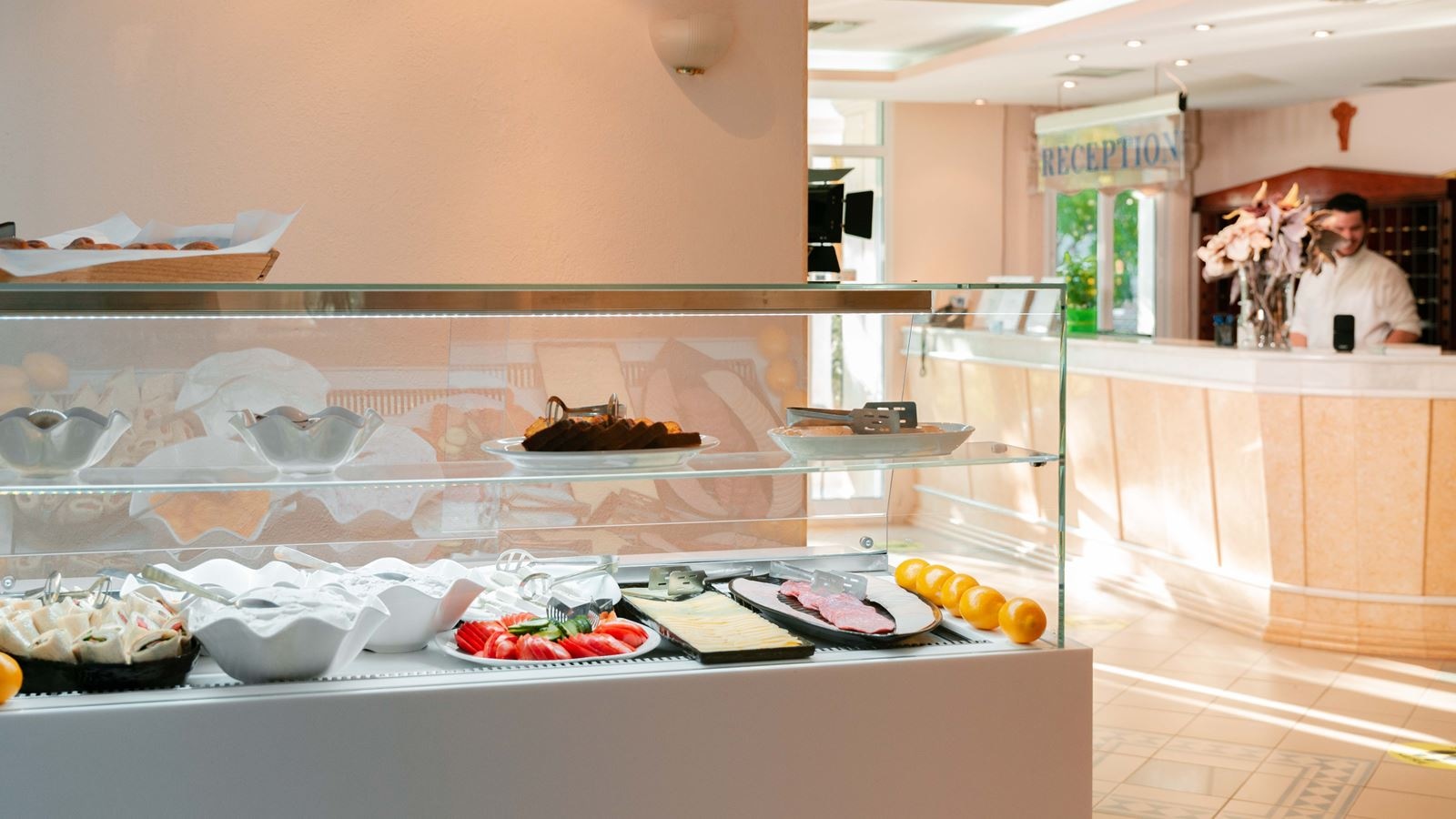 restaurants-main-restaurant