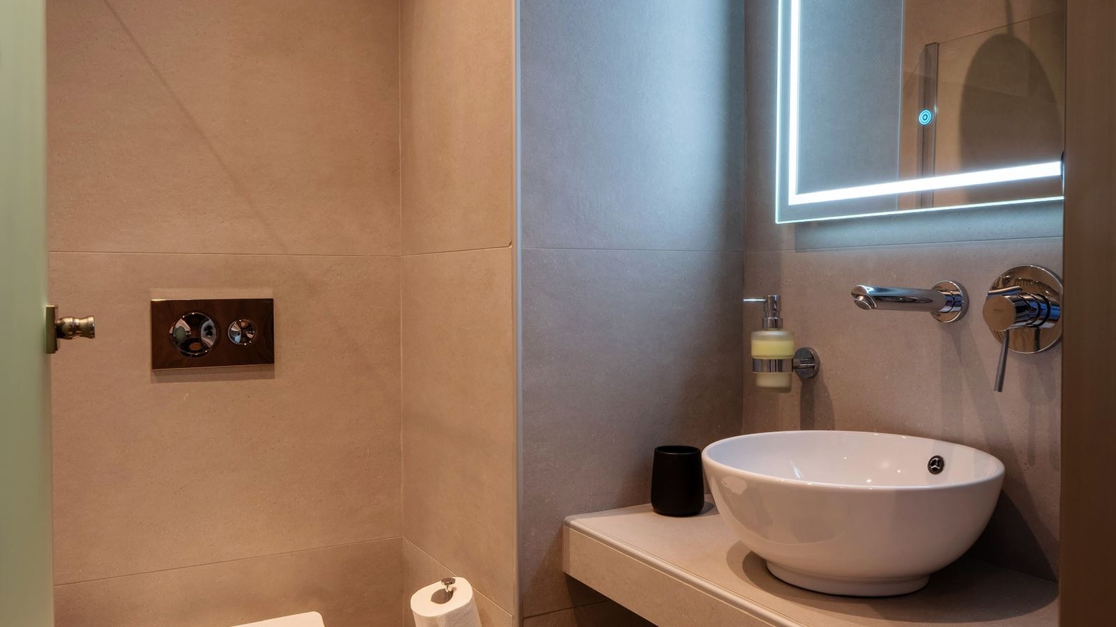 rooms-room-superior-double-balcony-or-terrace