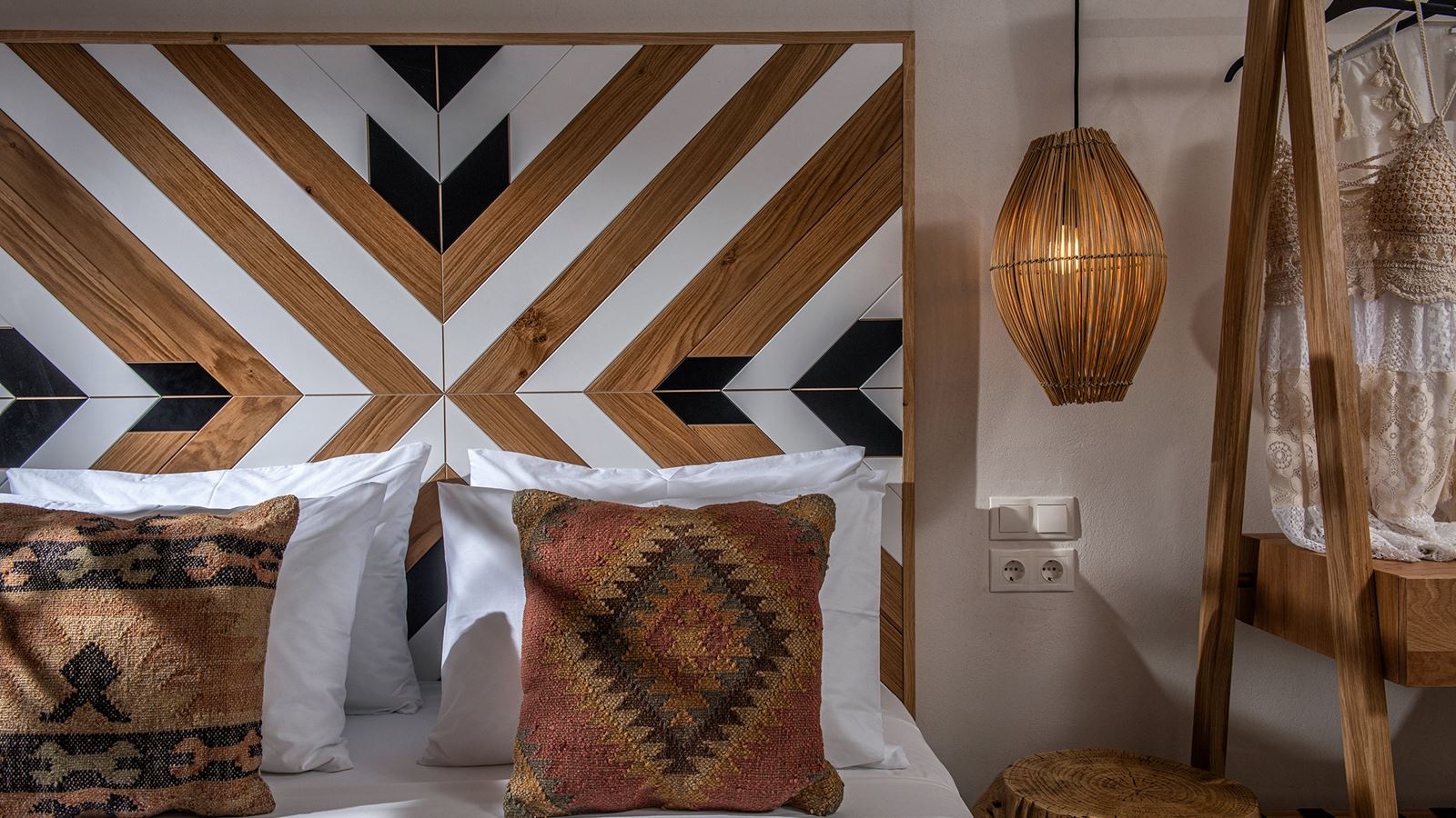 rooms-junior-suite-with-balcony