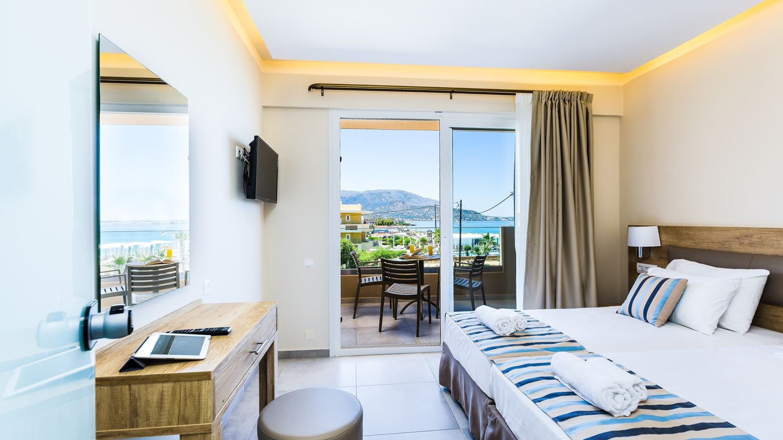 rooms-apartment-superior-1-bedroom-triple-balcony-or-terrace