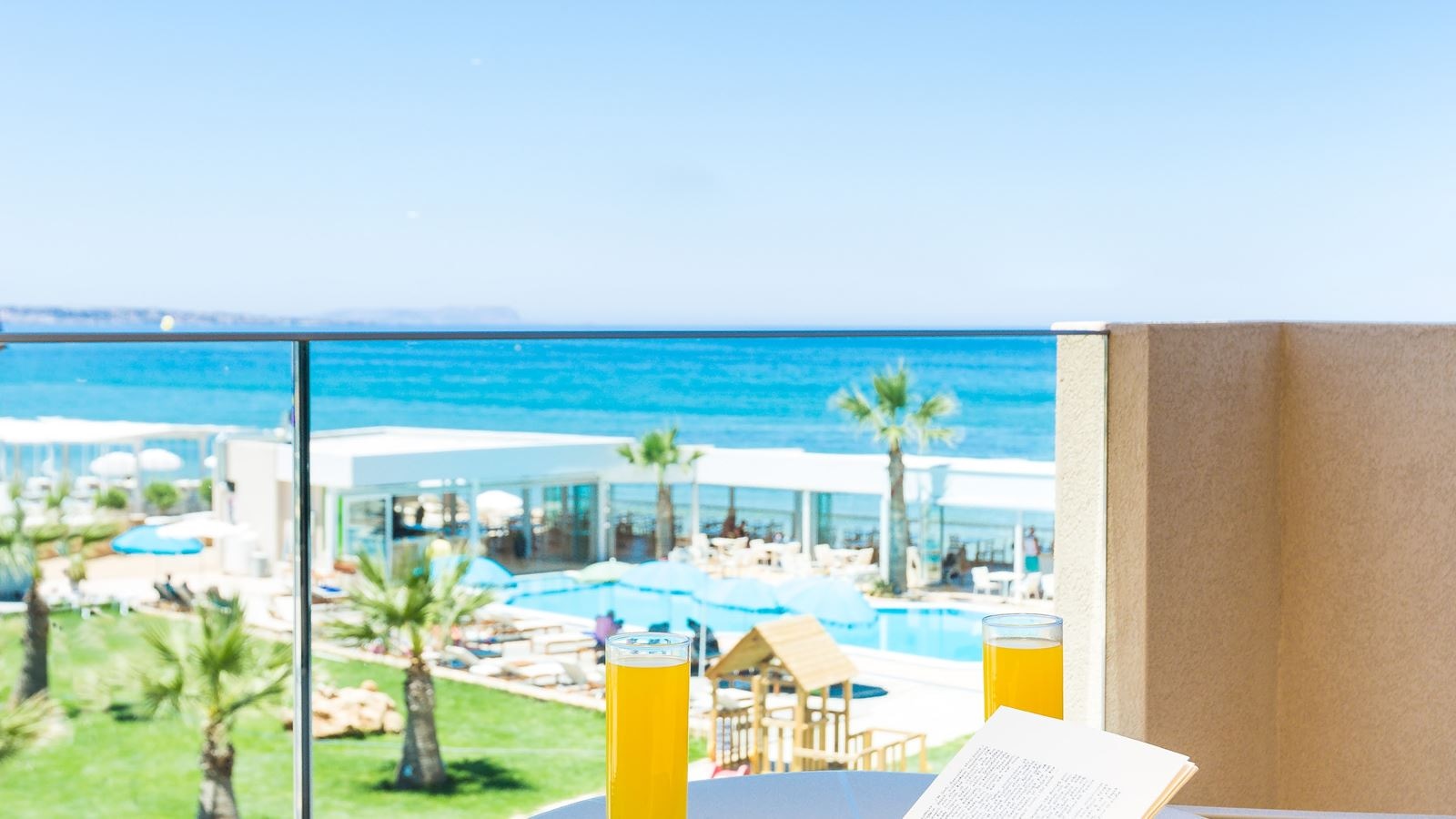 rooms-apartment-superior-1-bedroom-triple-balcony-or-terrace