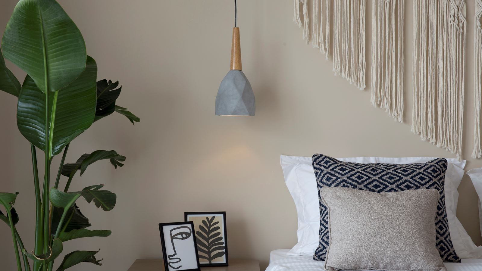 rooms-deluxe-bungalow-sea-view