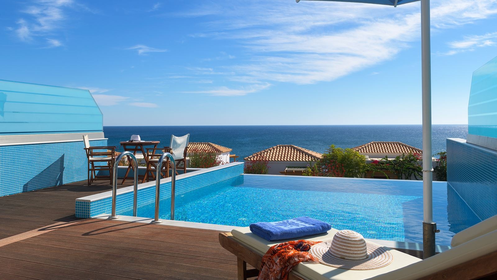 rooms-deluxe-room-sea-view-private-pool-terrace