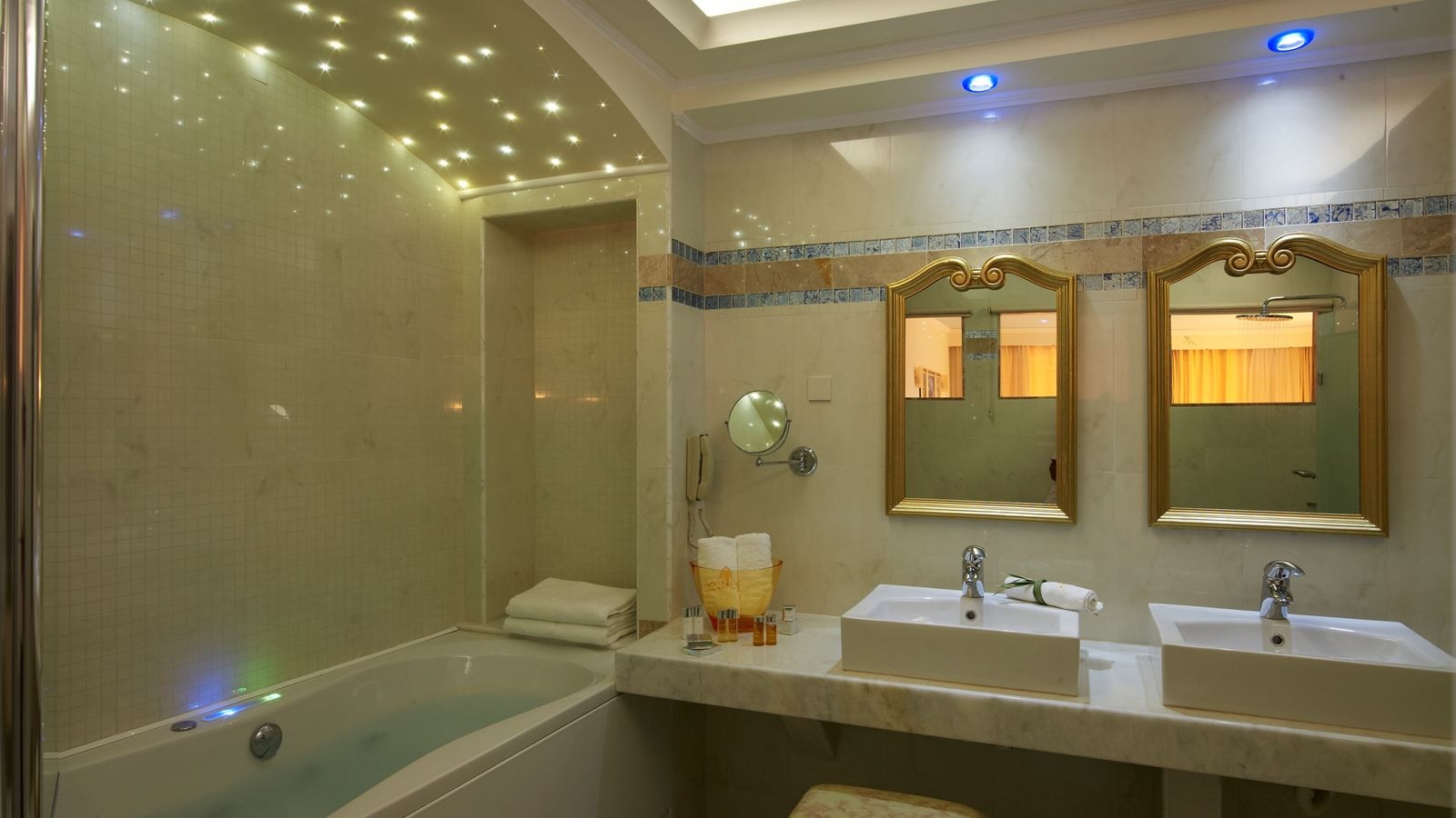 rooms-ambassador-beach-villa-sv-with-pool-3-bedrooms-maisonette--signature-collection