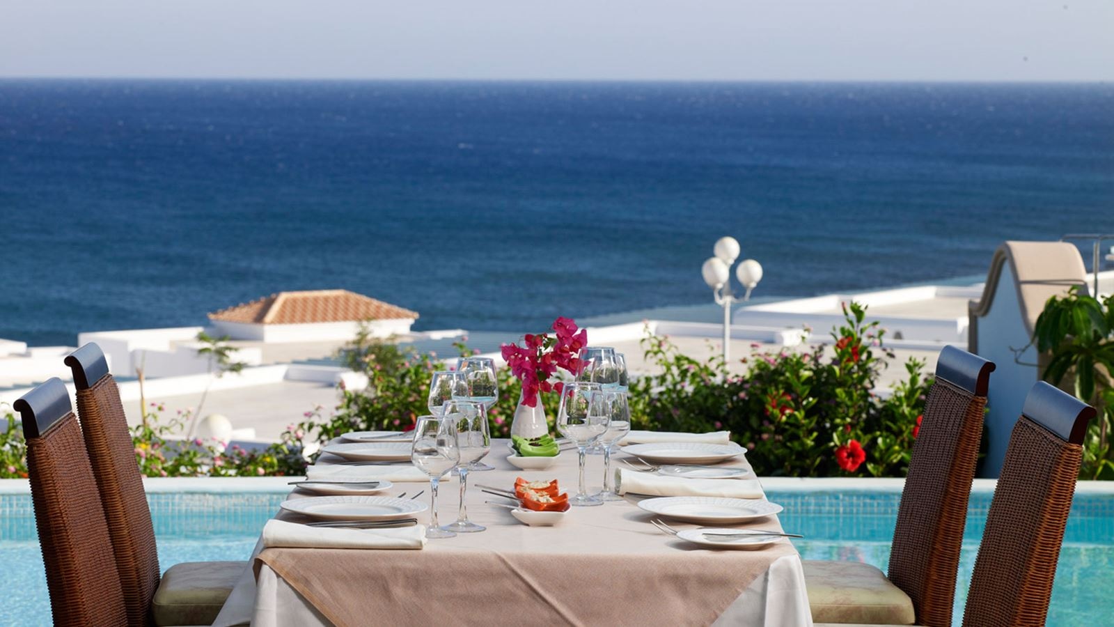 restaurants-prestigio-lachania-sta-carvouna-pool-restaurants