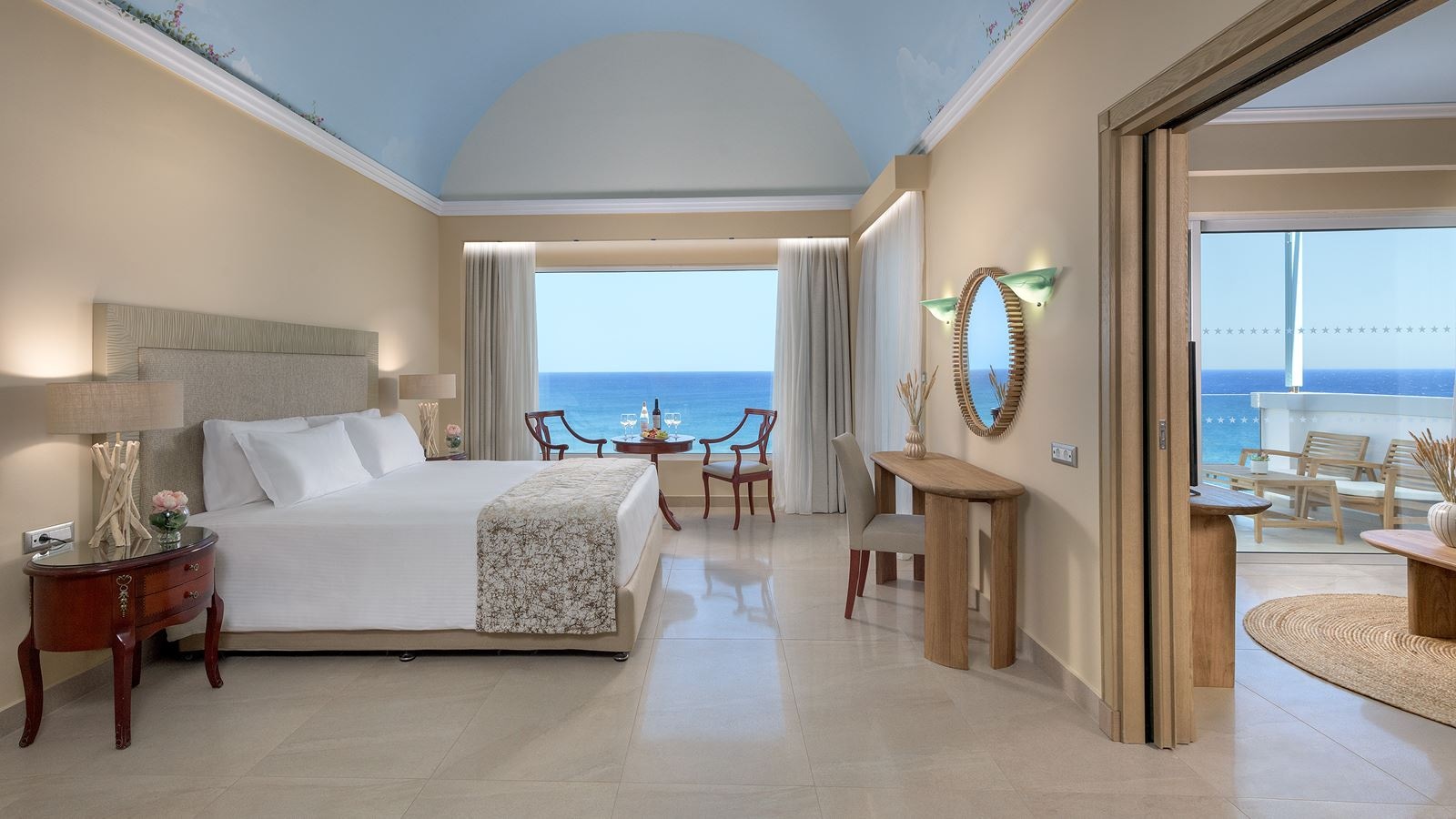 rooms-superior-family-suite-seaview