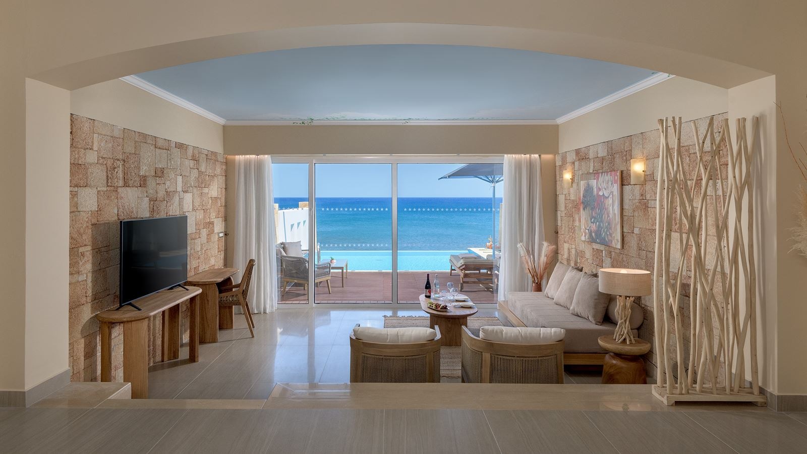 rooms-platinum-beach-family-suite-sv-with-pool--signature-collection