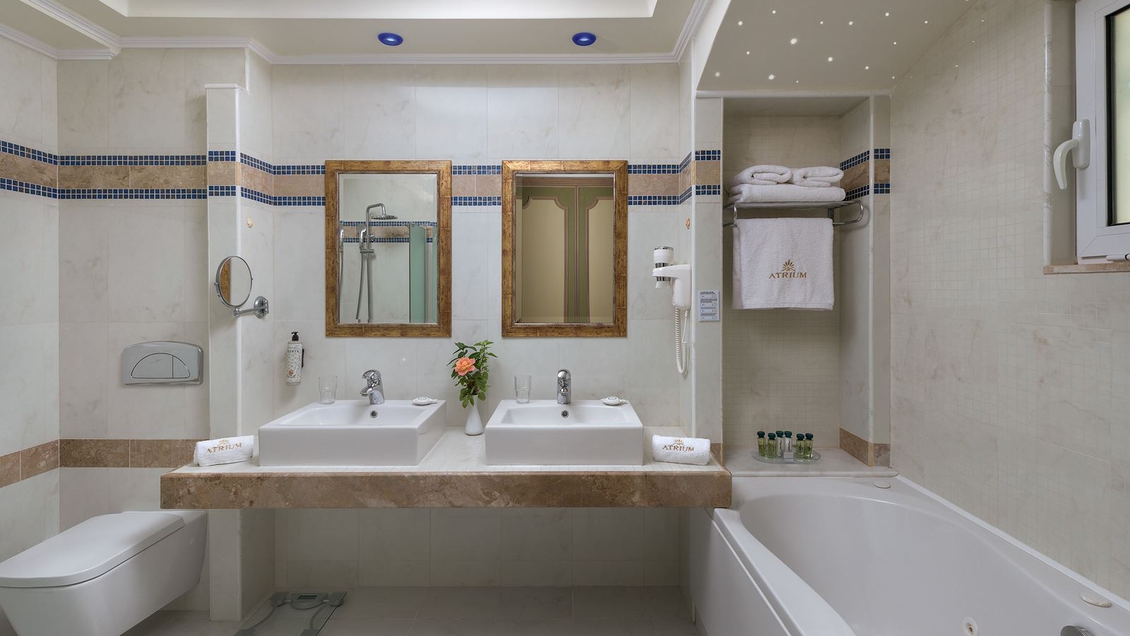 rooms-prestige-bungalow-sv-with-pool