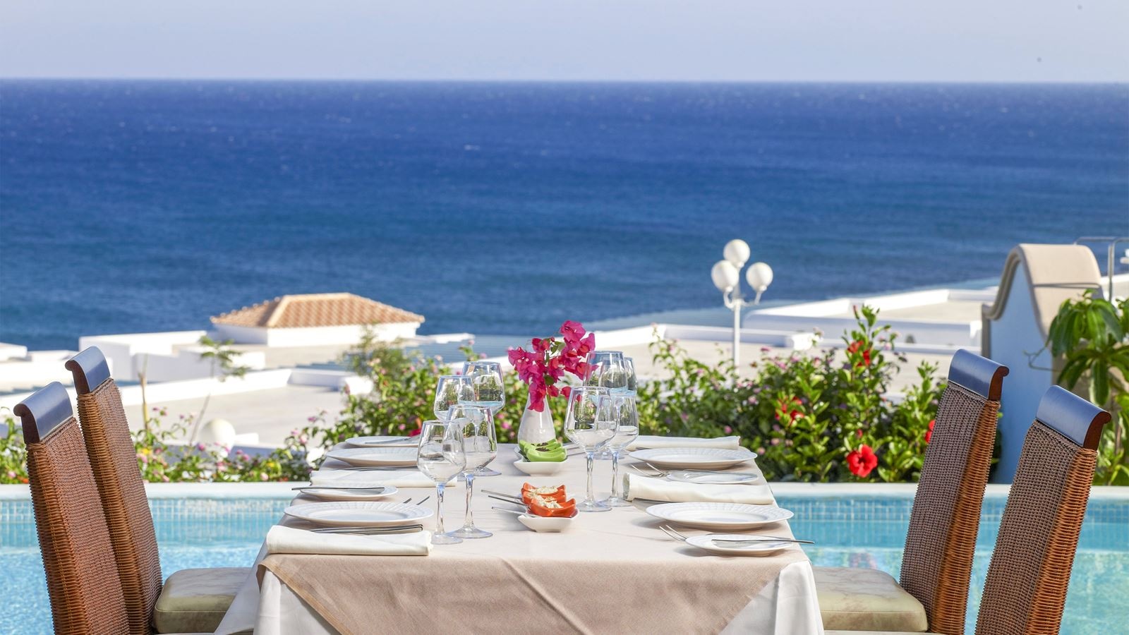 restaurants-lachania-pool-restaurant