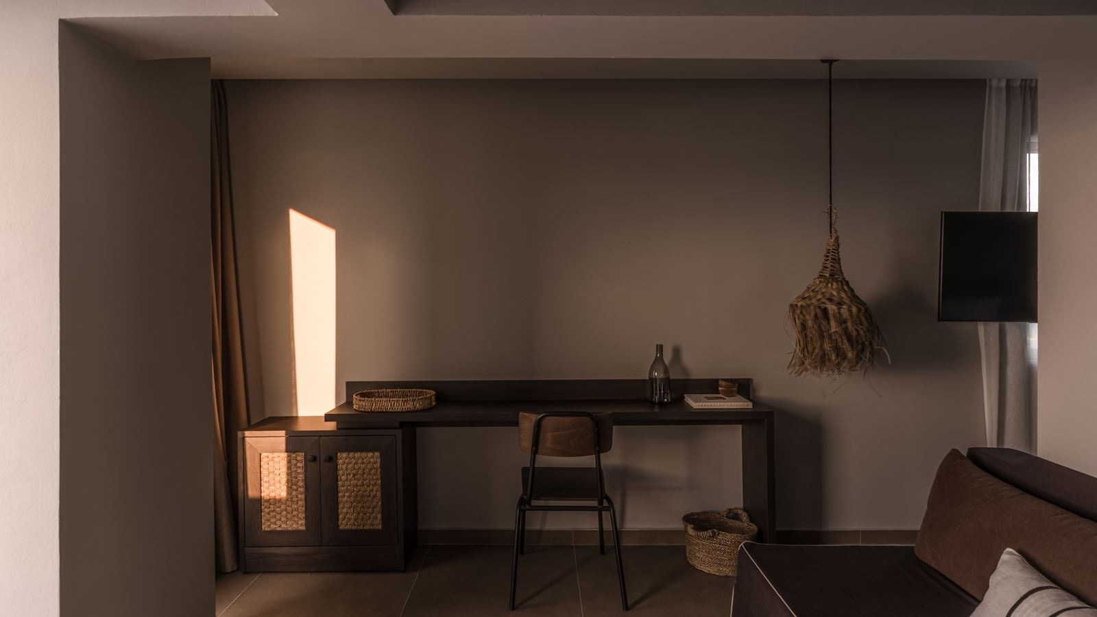 rooms-suite-with-jacuzzi-panoramic-view