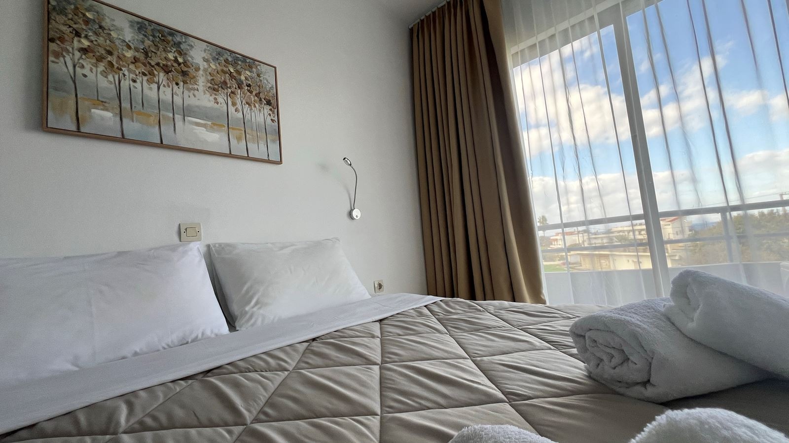 rooms-family-apartment