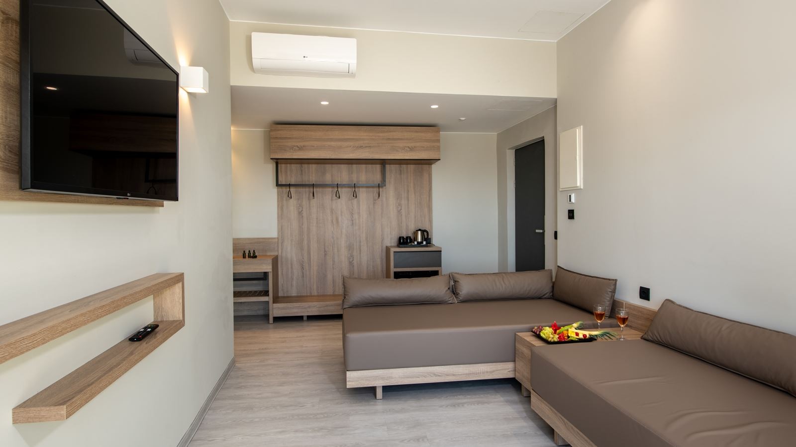 rooms-double-garden-view