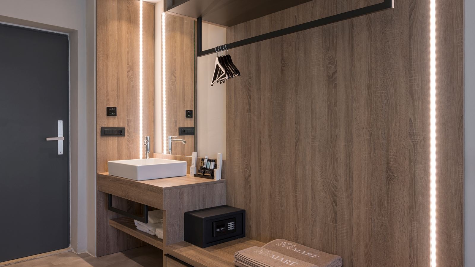 rooms-double-garden-view