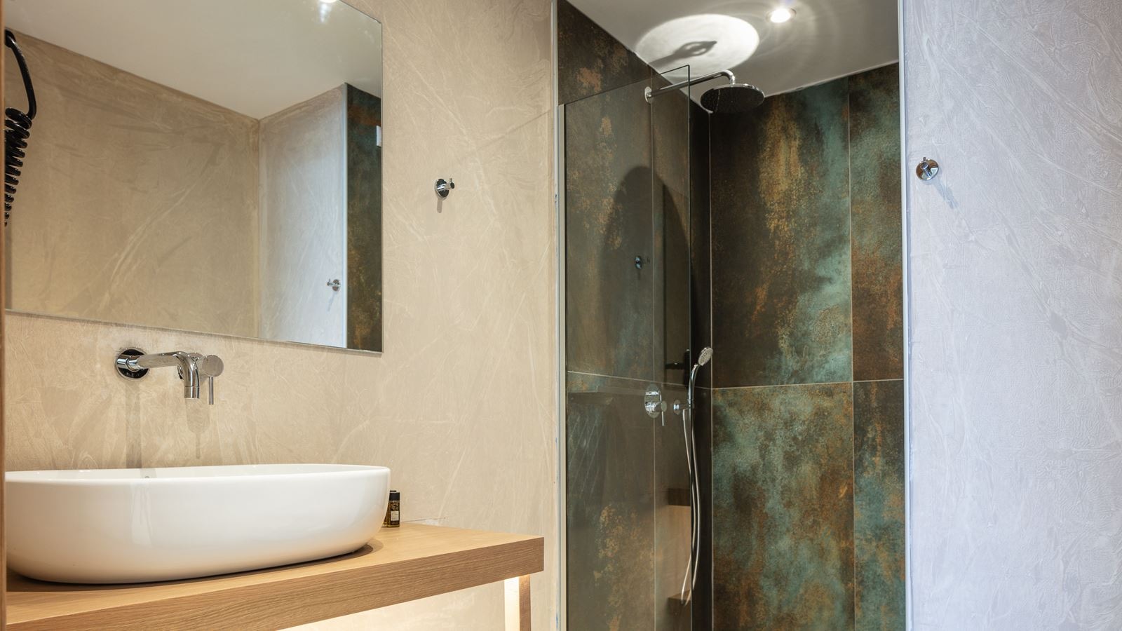 rooms-standard-double-room