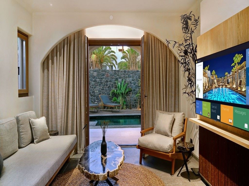 rooms-villa-with-terrace-and-private-plunge-pool