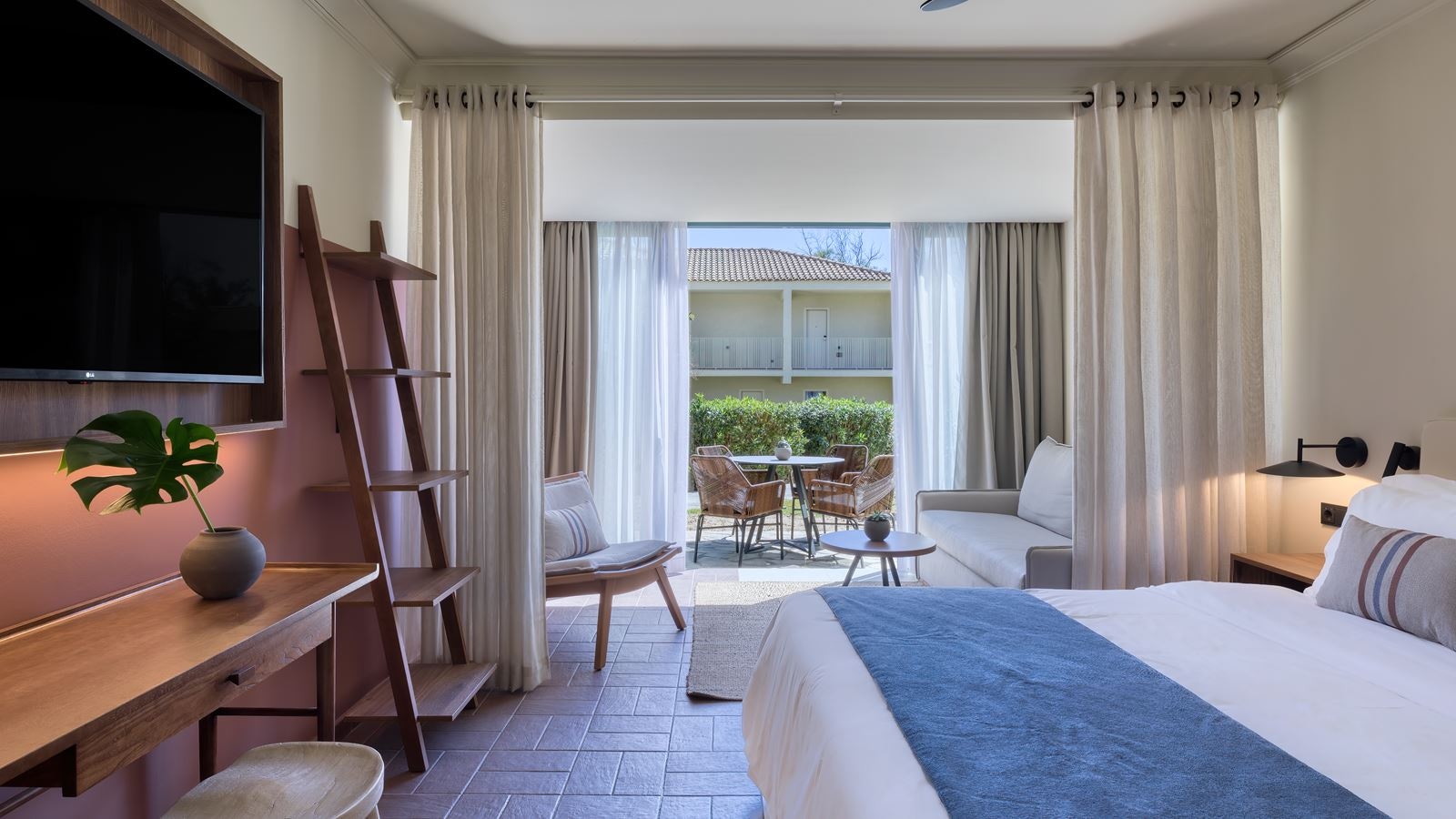 rooms-tropical-serenity-retreat