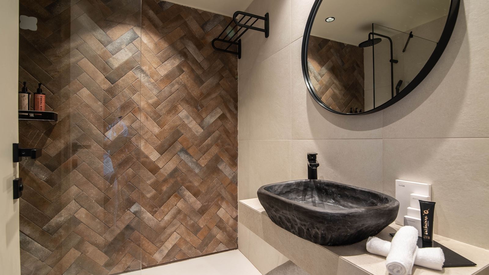 rooms-sapphire-serenity-retreat