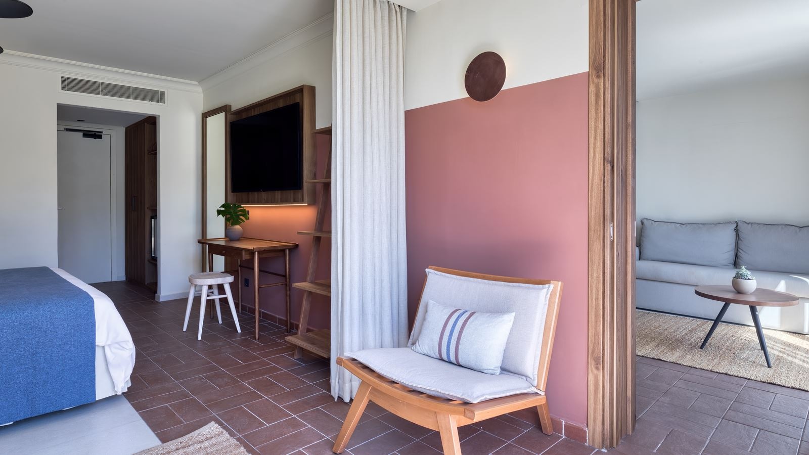 rooms-grand-tropical-cozy-suite