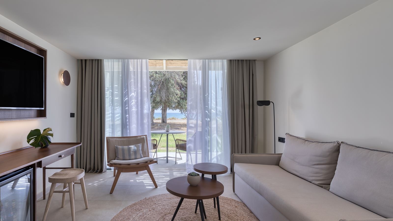 rooms-sapphire-lush-three-bedroom-suite