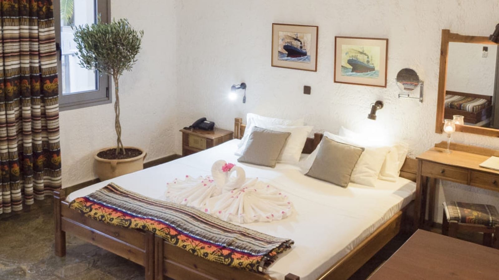 rooms-standard-studio-balcony-or-terrace