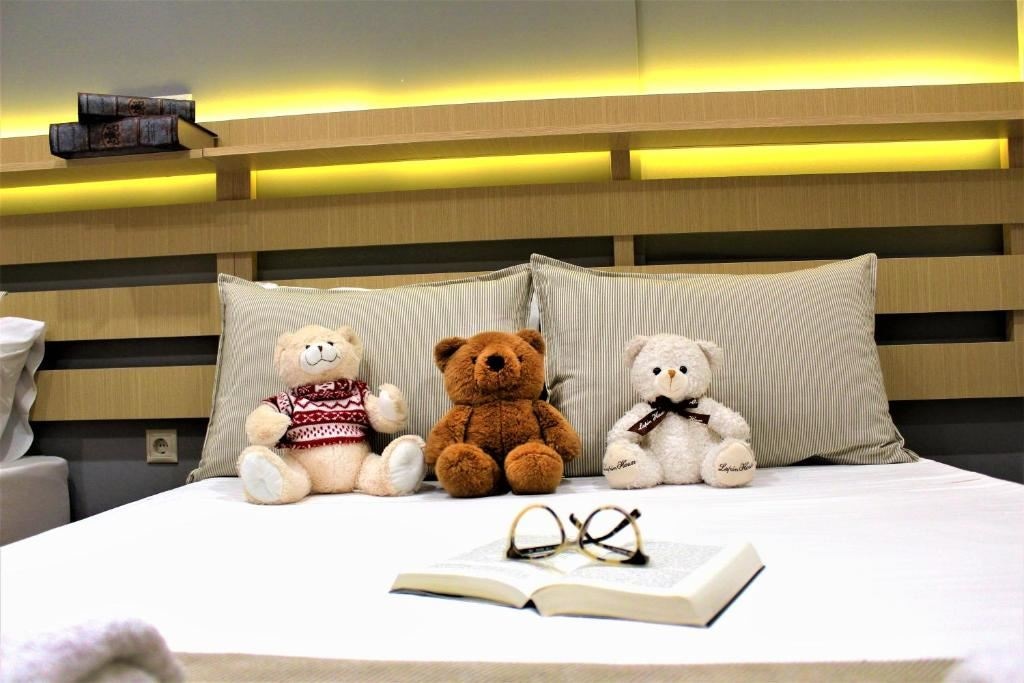 rooms-room-family-ground-floor-mountain-view-balcony-or-terrace