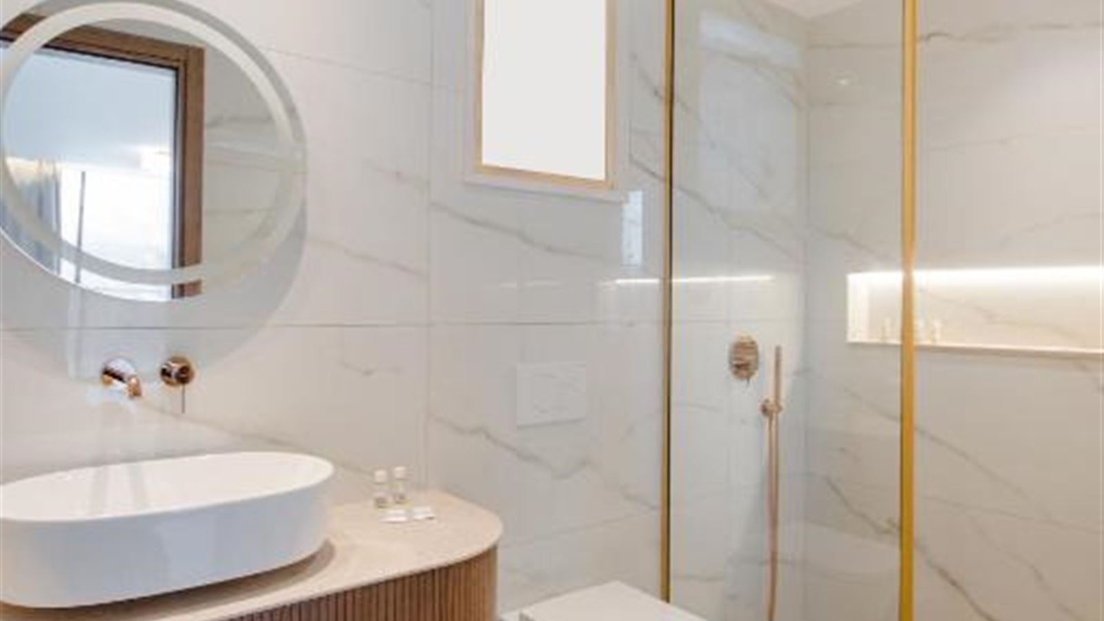 rooms-suite-open-air-jacuzzi-2-pax